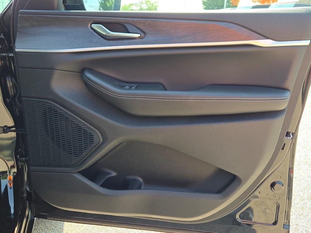 new 2025 Jeep Grand Cherokee L car, priced at $47,610