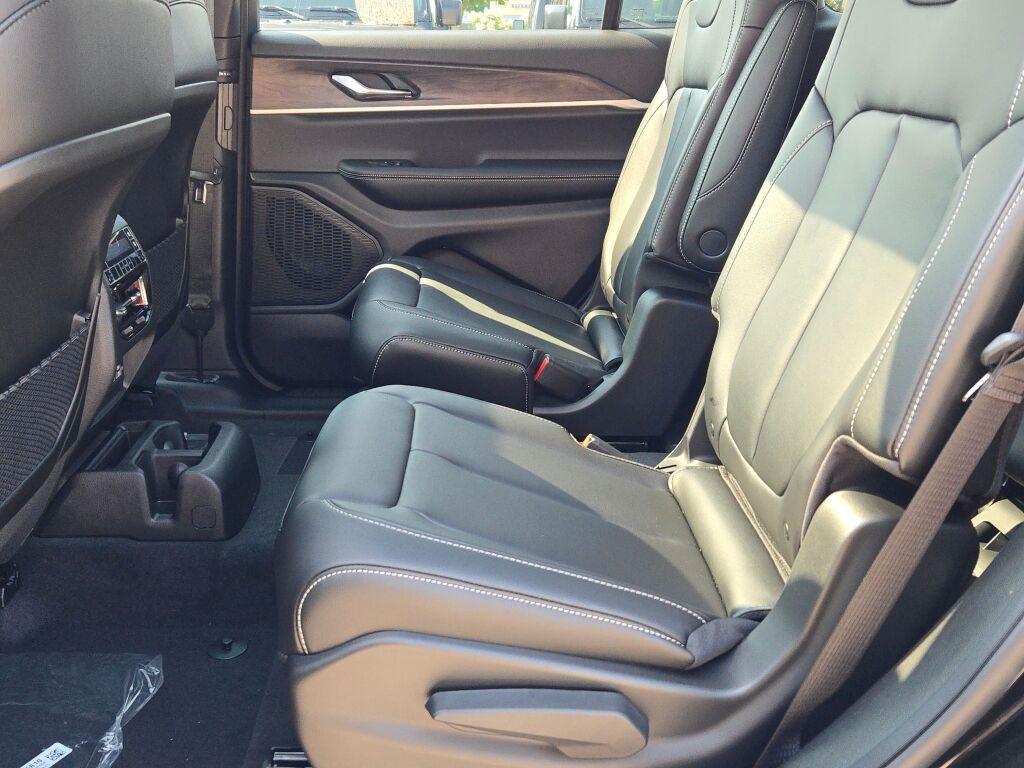 new 2025 Jeep Grand Cherokee L car, priced at $47,610