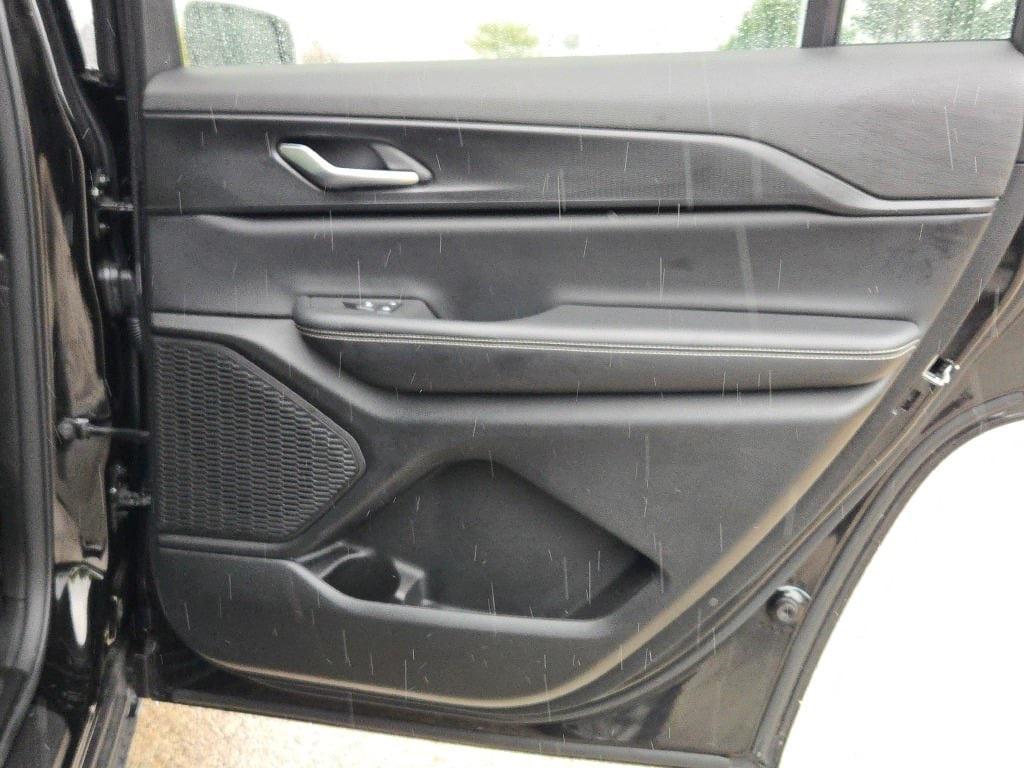 used 2024 Jeep Grand Cherokee L car, priced at $29,170