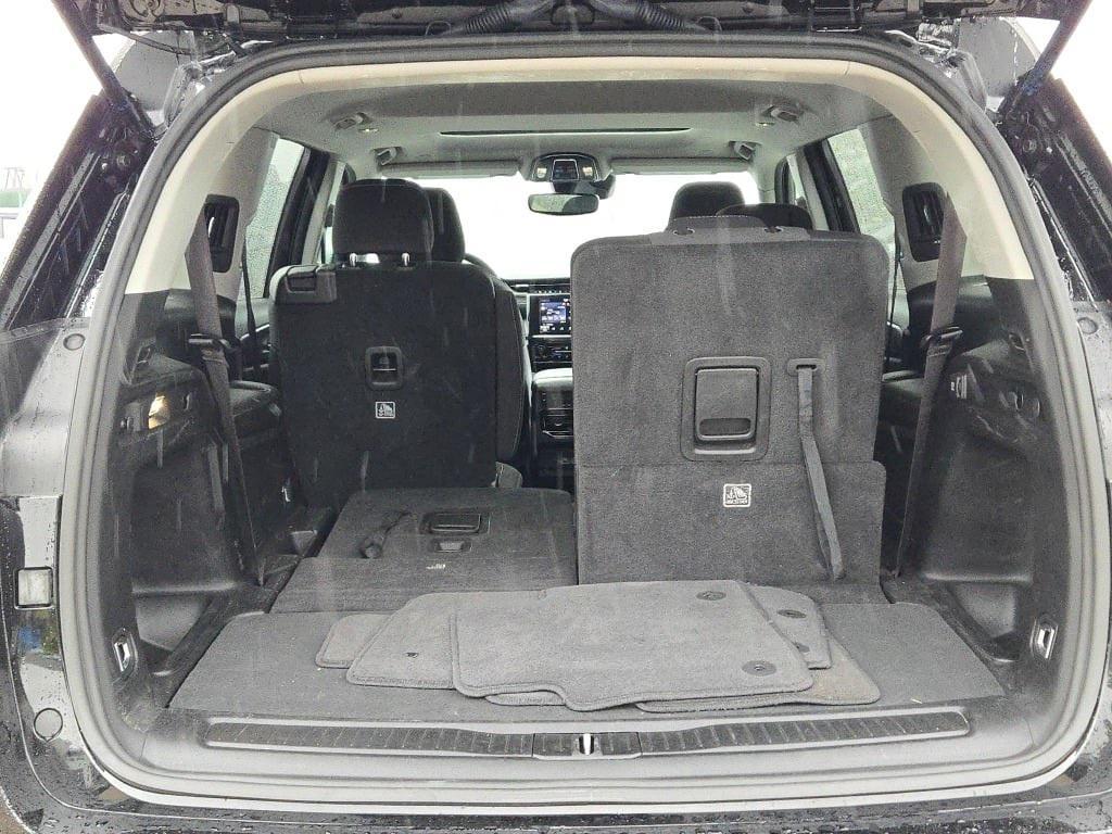 used 2024 Jeep Grand Cherokee L car, priced at $29,170