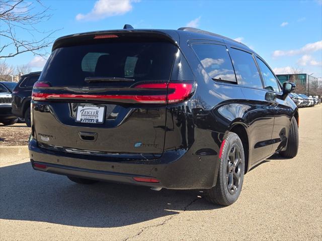 new 2025 Chrysler Pacifica Hybrid car, priced at $52,280