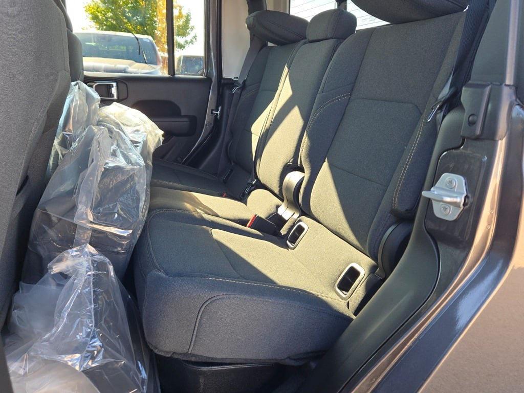 new 2026 Jeep Gladiator car, priced at $52,790