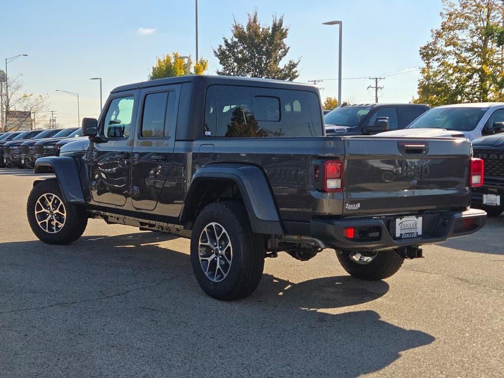 new 2026 Jeep Gladiator car, priced at $52,790