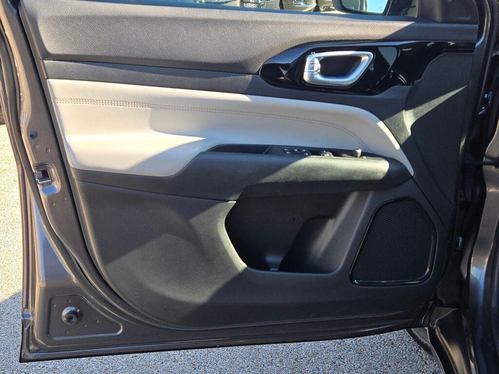 used 2022 Jeep Compass car, priced at $22,854