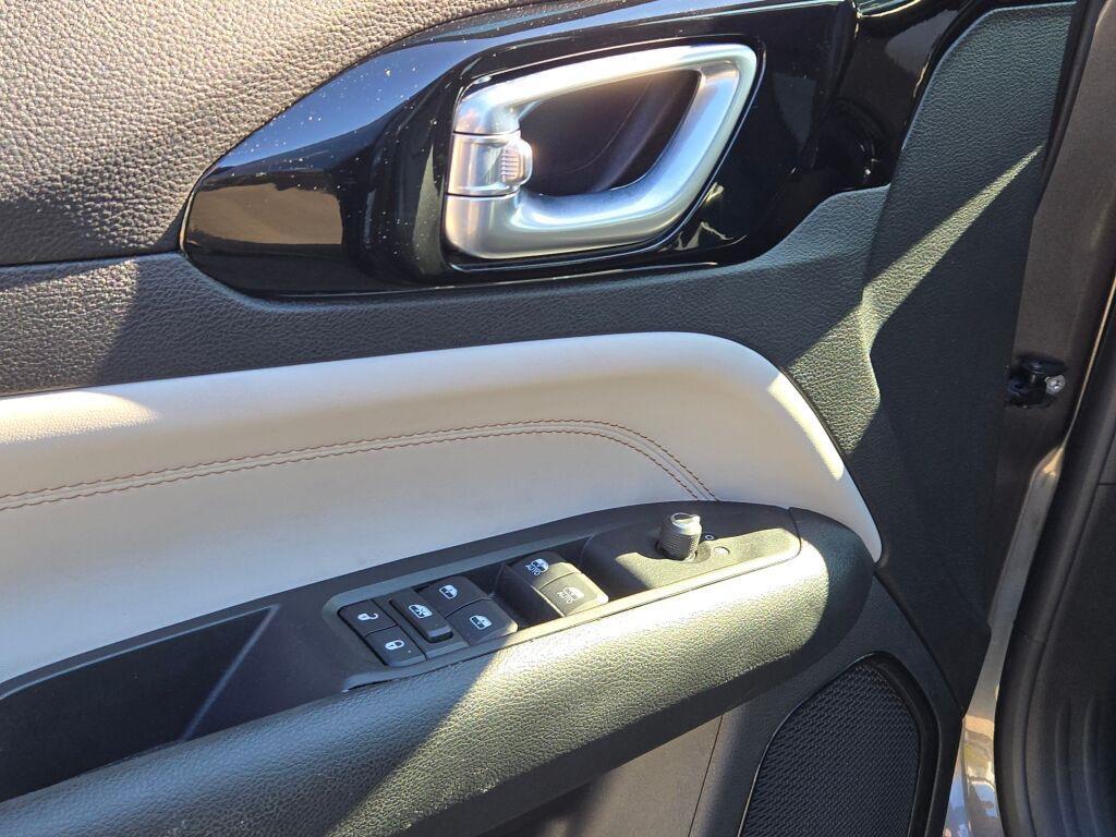 used 2022 Jeep Compass car, priced at $22,854