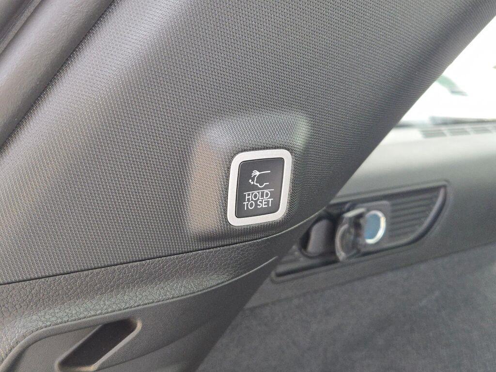 new 2025 Jeep Grand Cherokee car, priced at $64,425