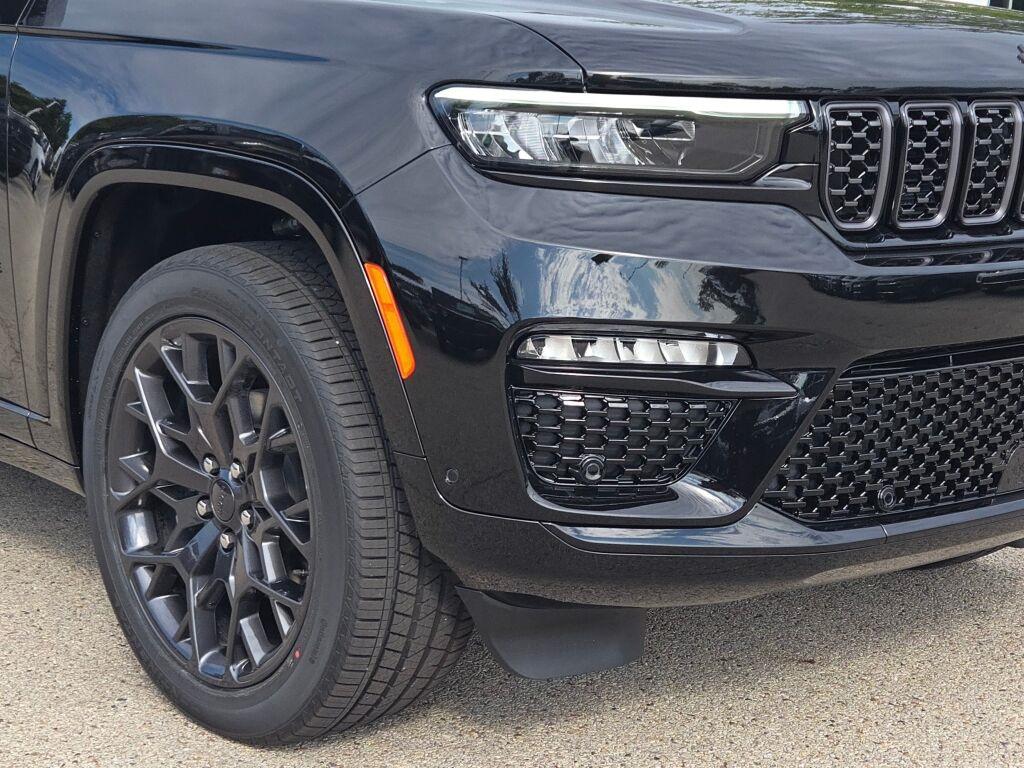 new 2025 Jeep Grand Cherokee car, priced at $64,425