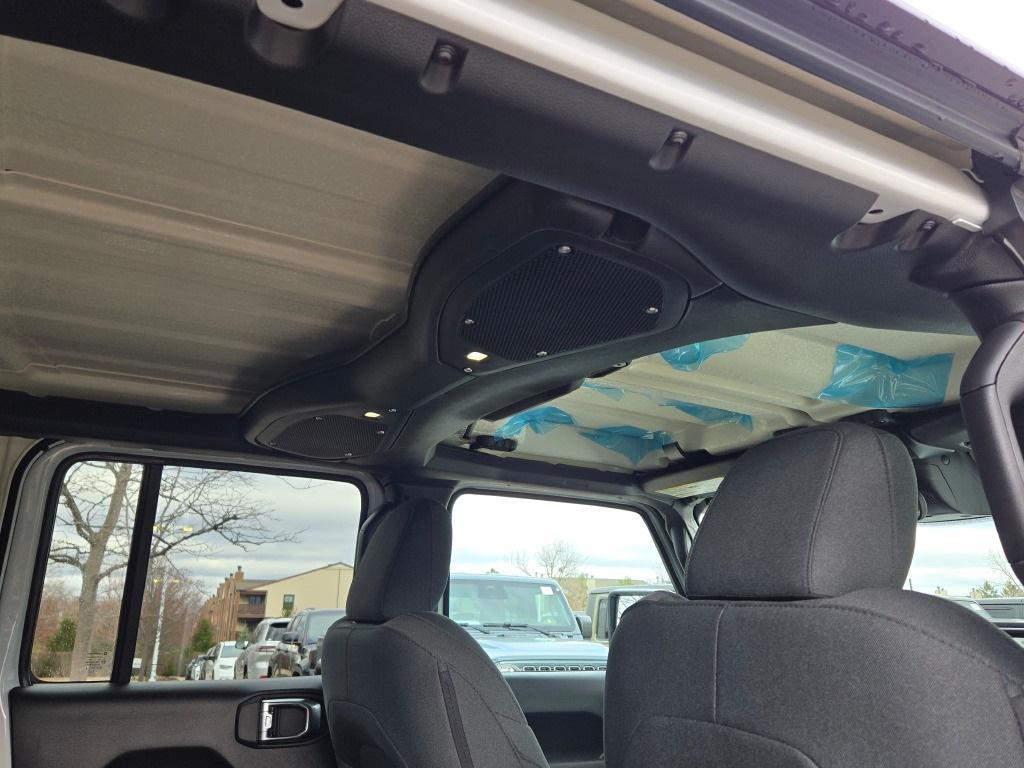 new 2026 Jeep Wrangler car, priced at $46,885