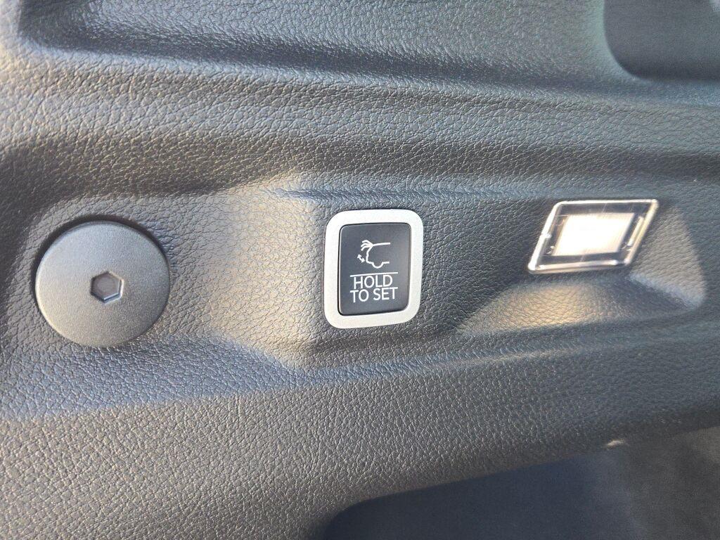 used 2025 Jeep Grand Cherokee L car, priced at $39,500