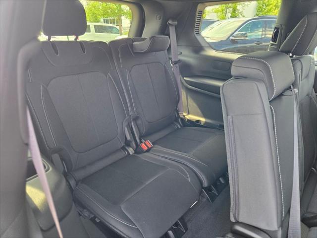 new 2025 Jeep Grand Cherokee L car, priced at $39,884