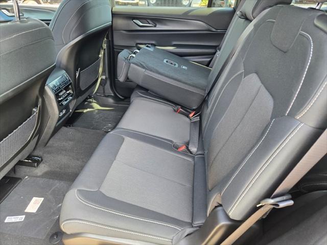 new 2025 Jeep Grand Cherokee L car, priced at $39,884