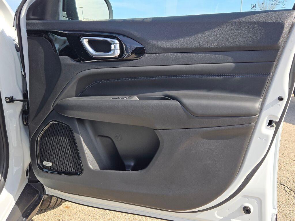 new 2025 Jeep Compass car, priced at $30,710