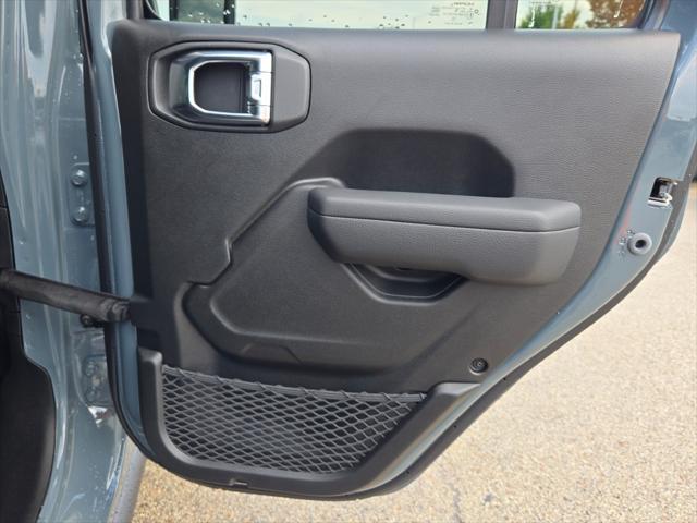 new 2025 Jeep Wrangler car, priced at $49,285
