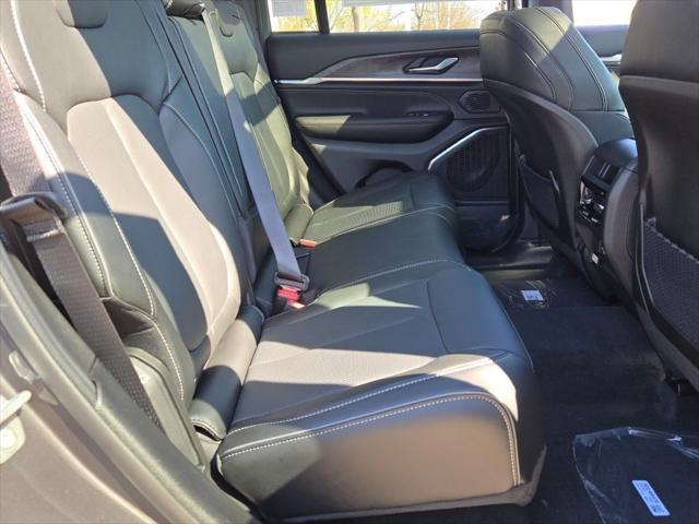 new 2025 Jeep Grand Cherokee car, priced at $52,066