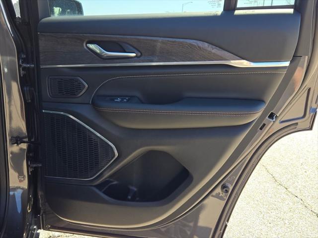 new 2025 Jeep Grand Cherokee car, priced at $52,066