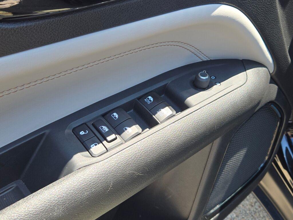 used 2024 Jeep Compass car, priced at $23,105