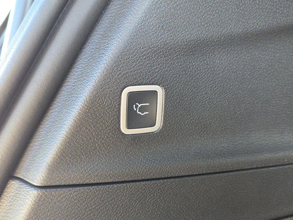 new 2026 Chrysler Pacifica car, priced at $49,505