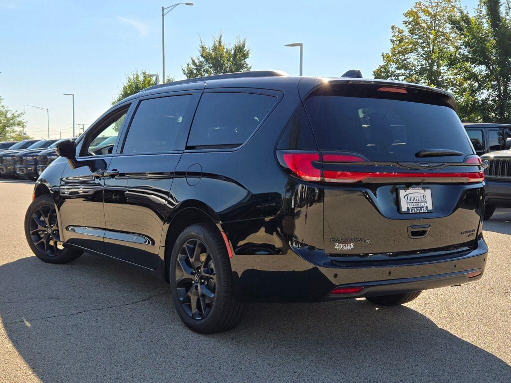 new 2026 Chrysler Pacifica car, priced at $49,505