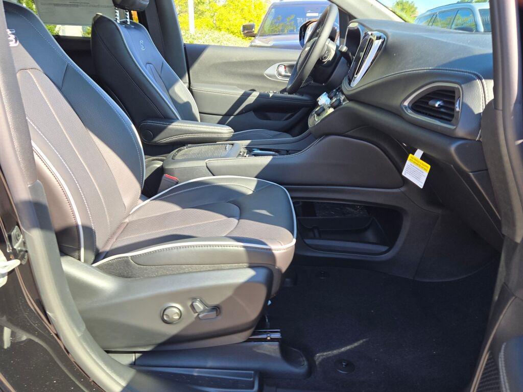 new 2026 Chrysler Pacifica car, priced at $49,505