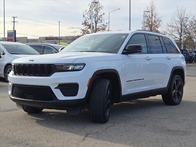 used 2024 Jeep Grand Cherokee car, priced at $38,489