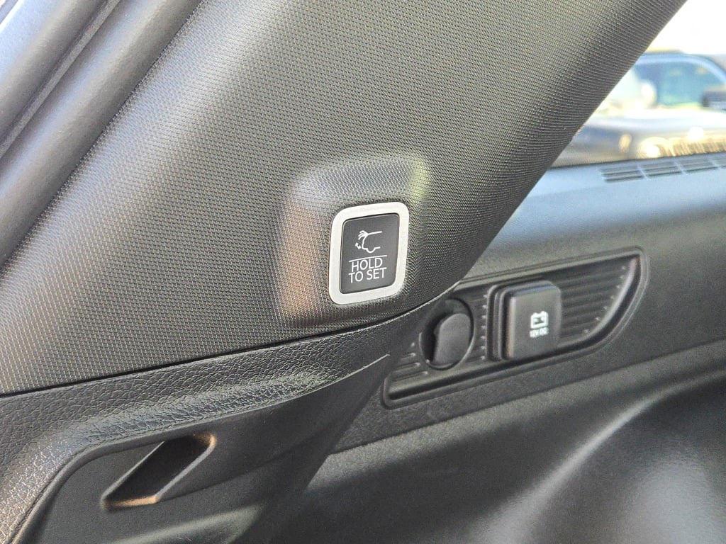 new 2025 Jeep Grand Cherokee car, priced at $37,595