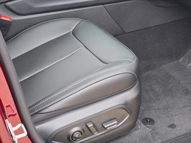 new 2025 Jeep Grand Cherokee car, priced at $48,646