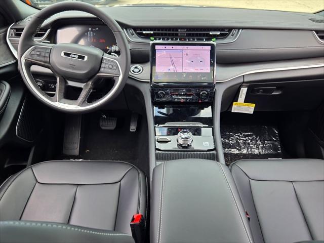 new 2025 Jeep Grand Cherokee car, priced at $48,646