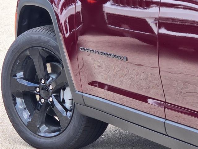 new 2025 Jeep Grand Cherokee car, priced at $48,646