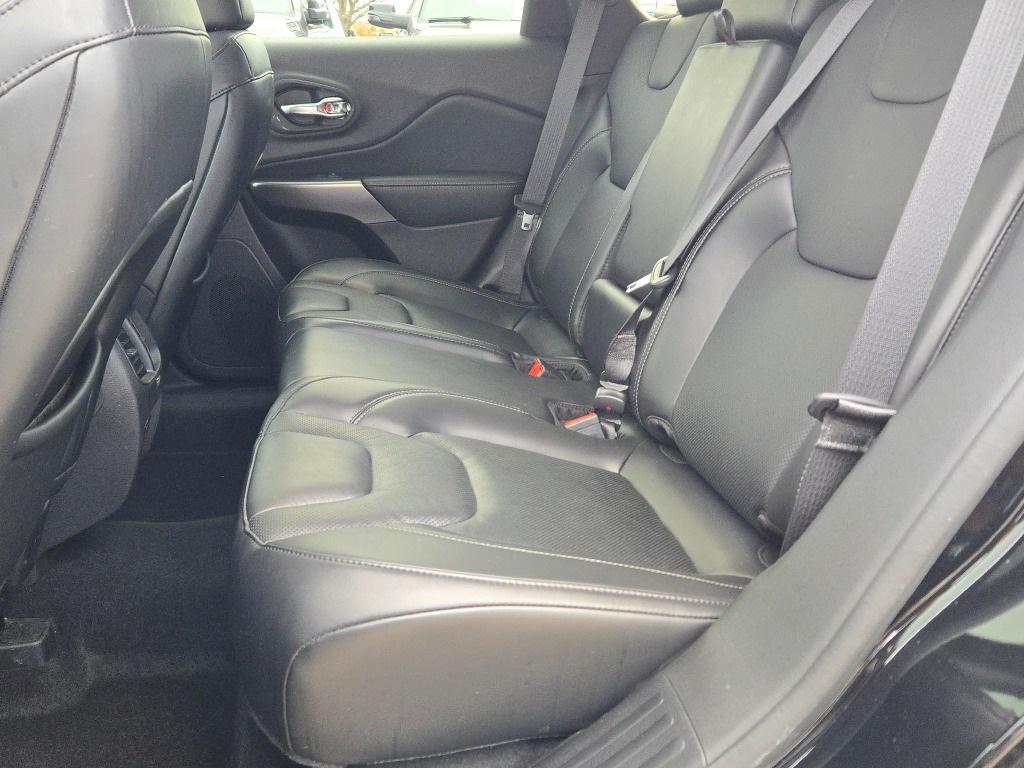 used 2021 Jeep Cherokee car, priced at $22,982