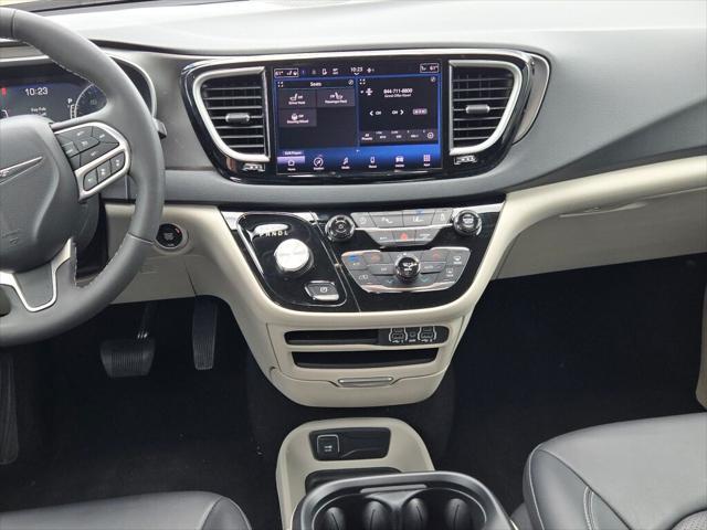 used 2023 Chrysler Pacifica car, priced at $23,800