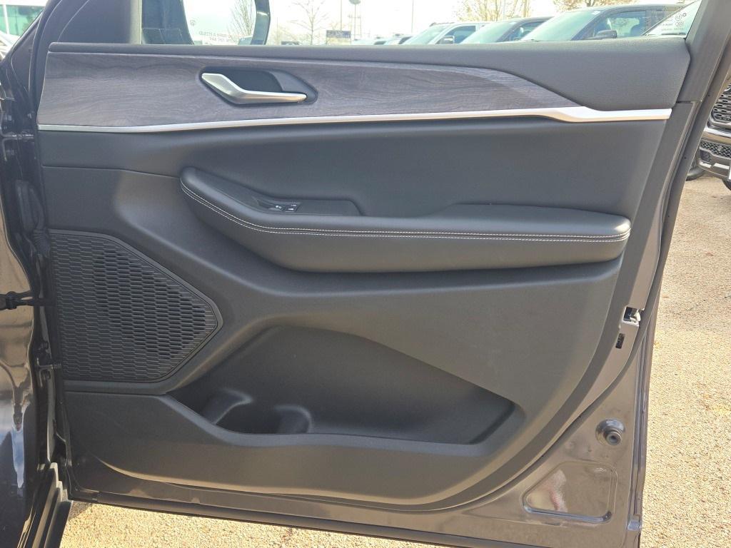 used 2023 Jeep Grand Cherokee L car, priced at $31,711