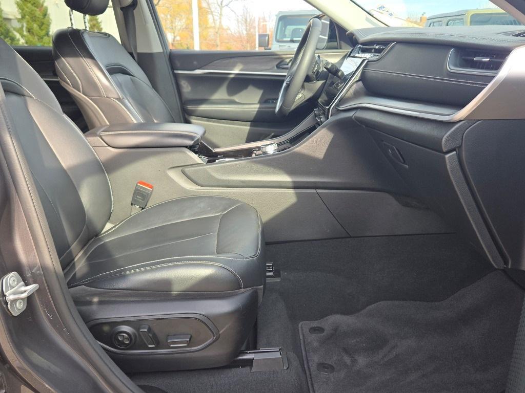 used 2023 Jeep Grand Cherokee L car, priced at $31,711