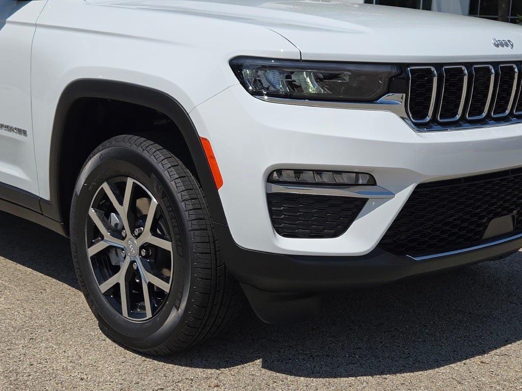 new 2025 Jeep Grand Cherokee car, priced at $41,150