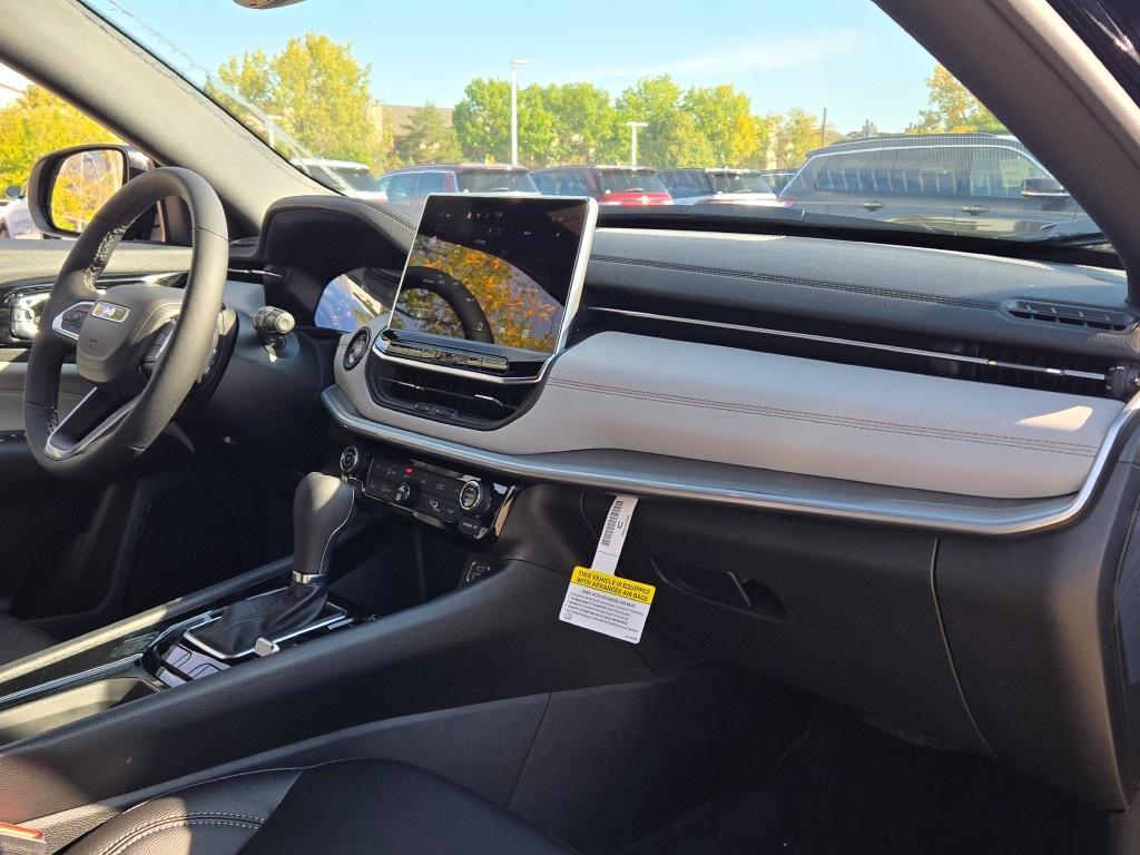 new 2026 Jeep Compass car, priced at $31,350