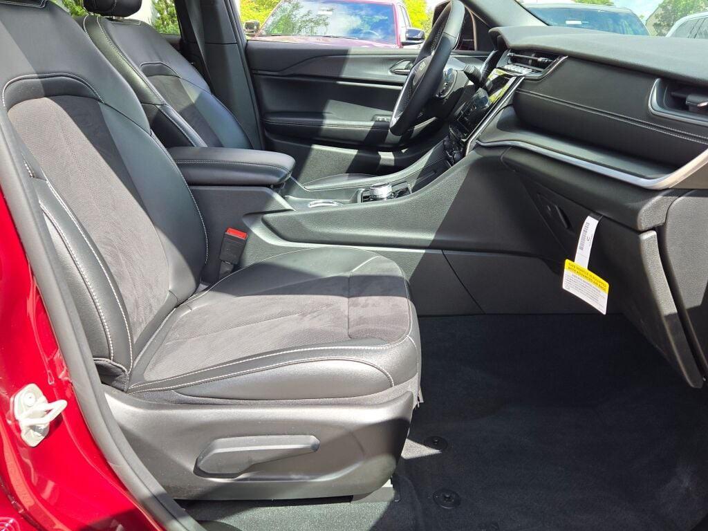 used 2024 Jeep Grand Cherokee L car, priced at $32,899