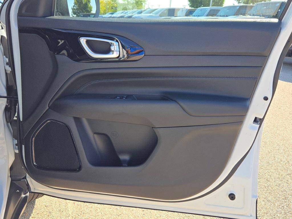 new 2026 Jeep Compass car, priced at $30,096