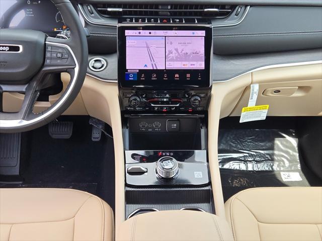 new 2025 Jeep Grand Cherokee car, priced at $41,631