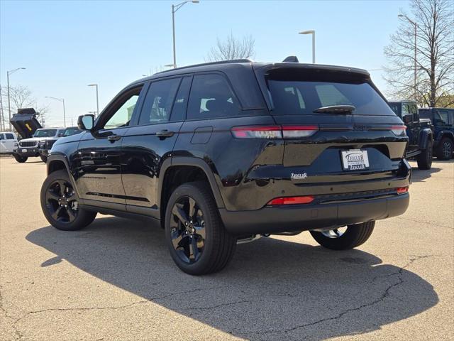 new 2025 Jeep Grand Cherokee car, priced at $45,671
