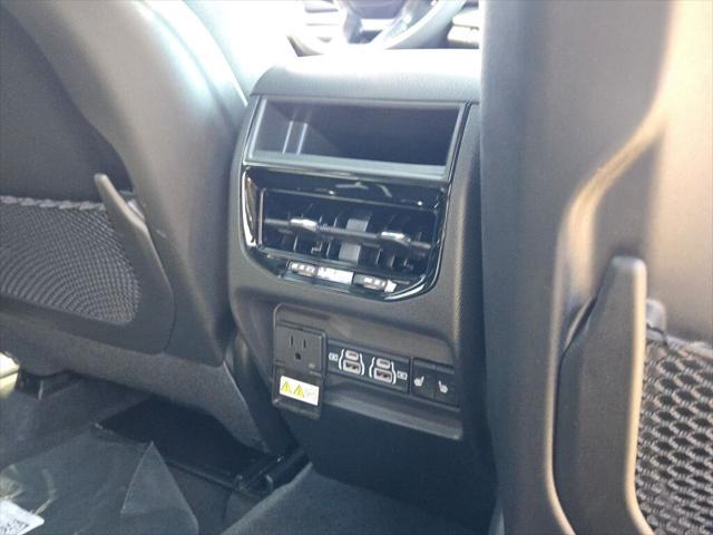 new 2025 Jeep Grand Cherokee car, priced at $45,671