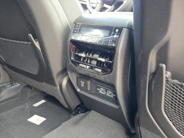 new 2025 Jeep Grand Cherokee L car, priced at $46,192