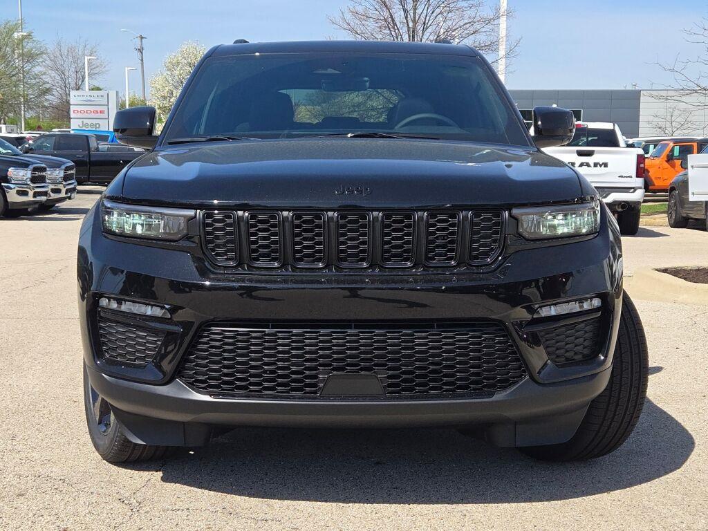 new 2025 Jeep Grand Cherokee car, priced at $43,650