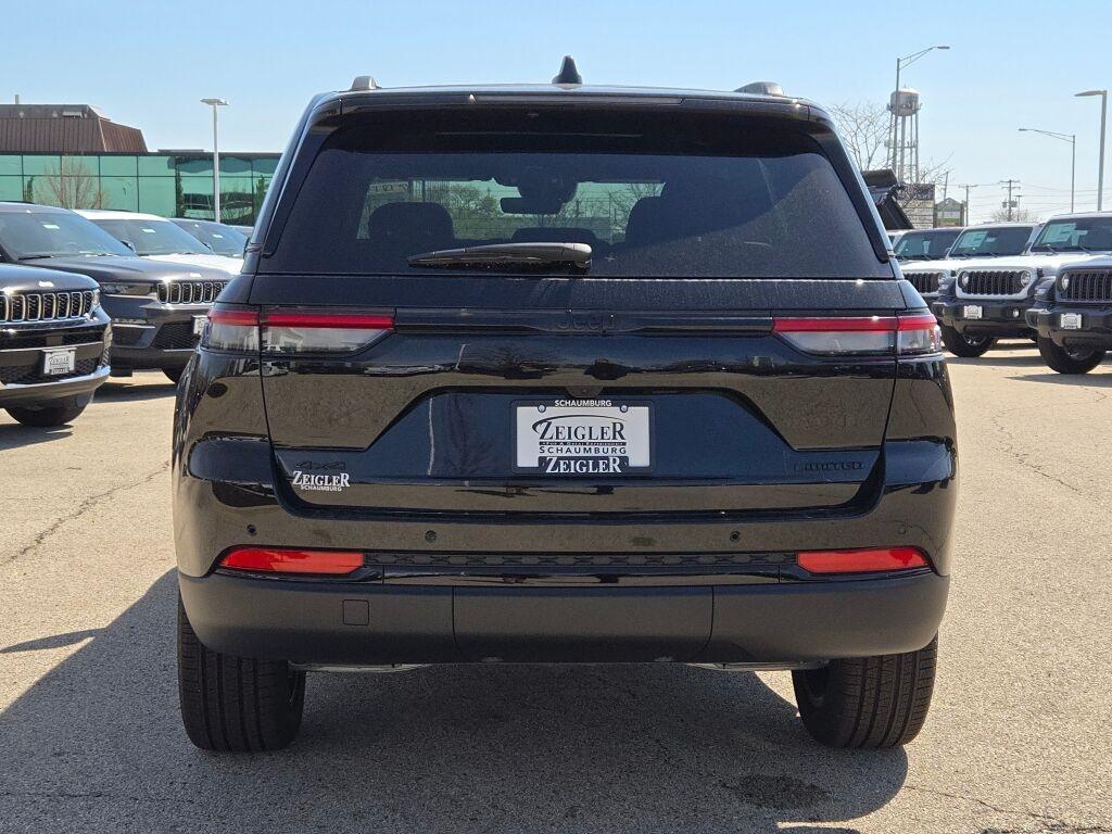 new 2025 Jeep Grand Cherokee car, priced at $43,650