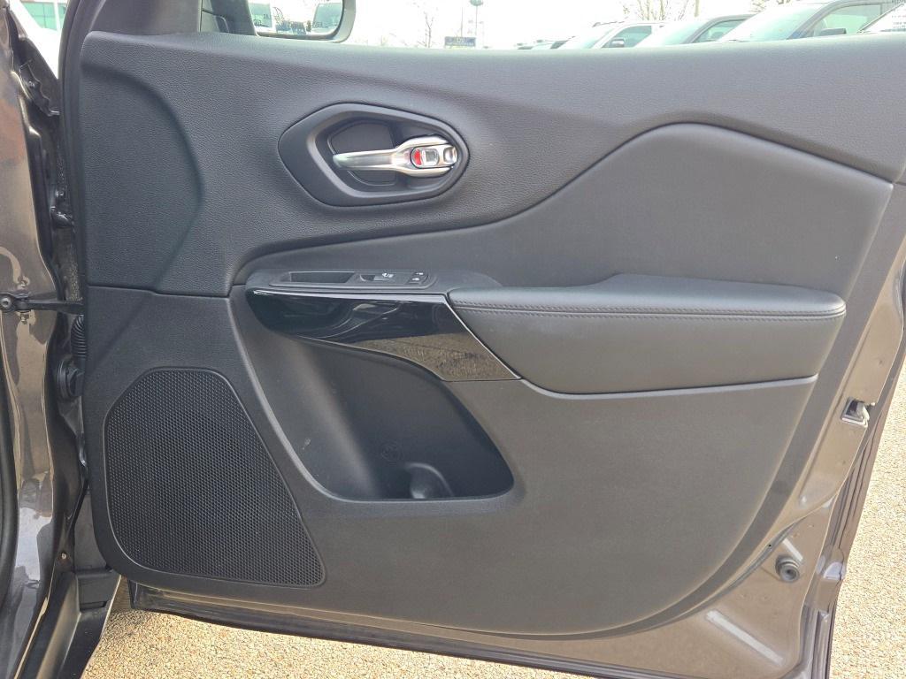 used 2021 Jeep Cherokee car, priced at $21,842