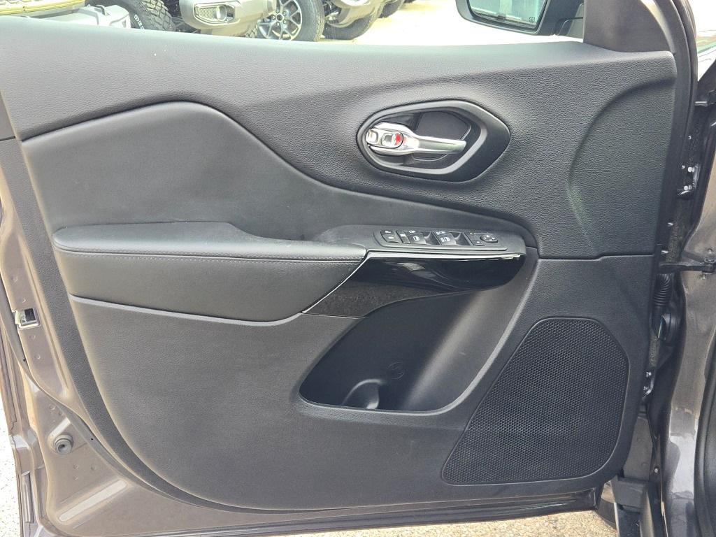 used 2021 Jeep Cherokee car, priced at $21,842