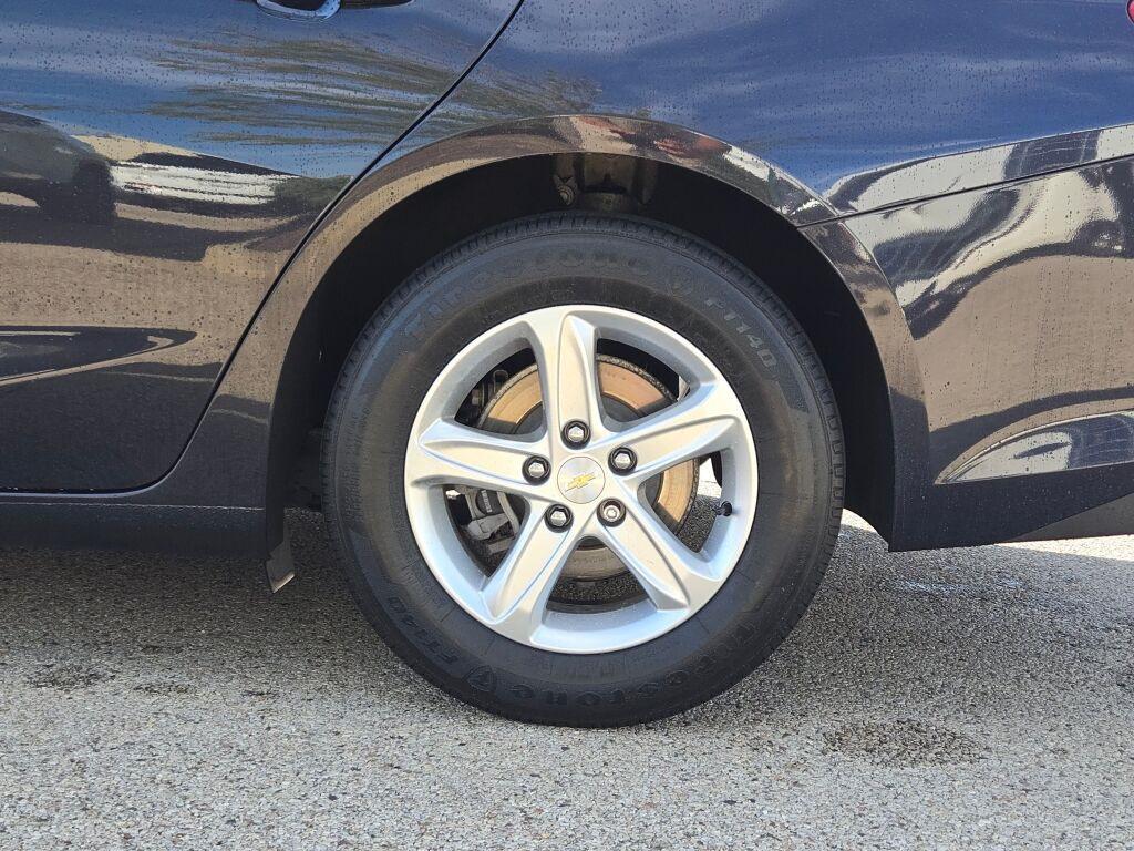 used 2022 Chevrolet Malibu car, priced at $17,724