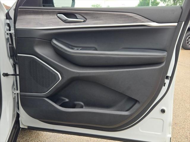 used 2022 Jeep Grand Cherokee L car, priced at $33,800