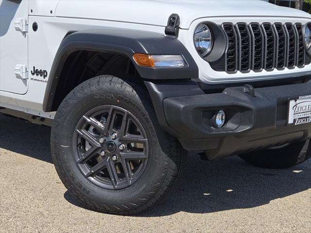 new 2025 Jeep Wrangler car, priced at $45,709