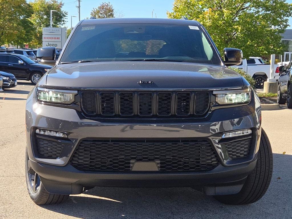 new 2025 Jeep Grand Cherokee car, priced at $46,160
