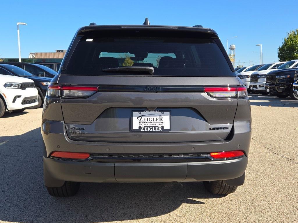 new 2025 Jeep Grand Cherokee car, priced at $46,160