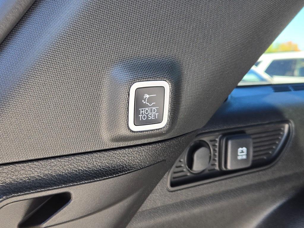 new 2025 Jeep Grand Cherokee car, priced at $46,160